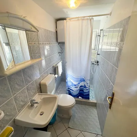 Leonarda Apartamento Jadranovo