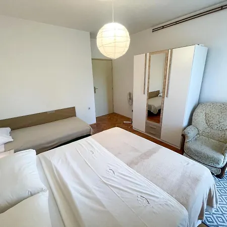 Leonarda Apartamento Jadranovo