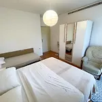 Leonarda Apartmán Jadranovo